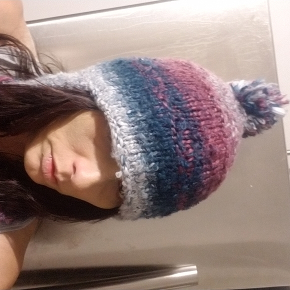 Ladies Billabong winter hat - Picture 6 of 6